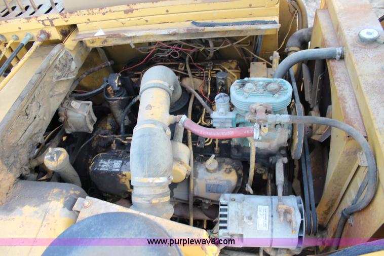 image for item L2288 1981 Caterpillar 613B elevating scraper