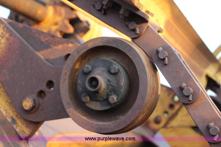 image for item L2288 1981 Caterpillar 613B elevating scraper