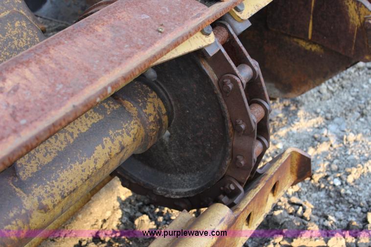 image for item L2288 1981 Caterpillar 613B elevating scraper