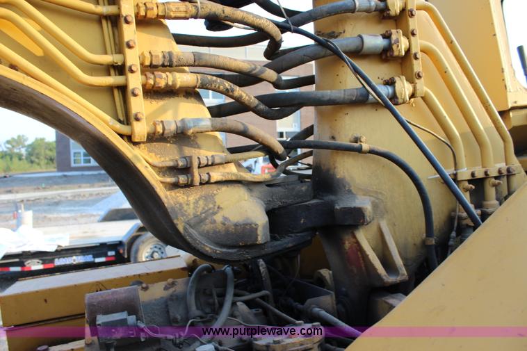 image for item L2288 1981 Caterpillar 613B elevating scraper