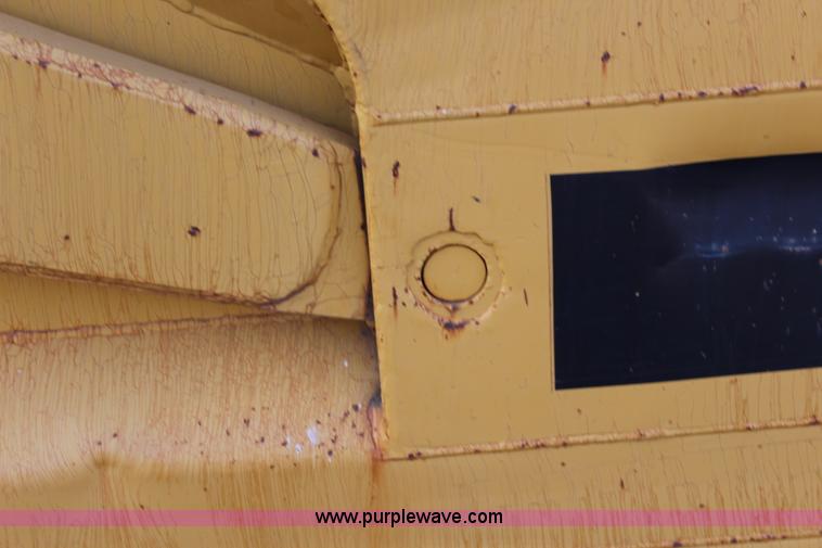 image for item L2288 1981 Caterpillar 613B elevating scraper