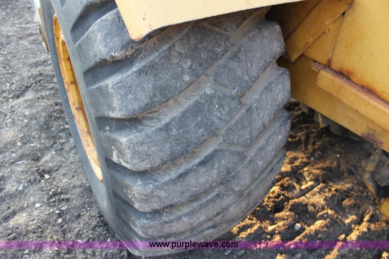 image for item L2288 1981 Caterpillar 613B elevating scraper