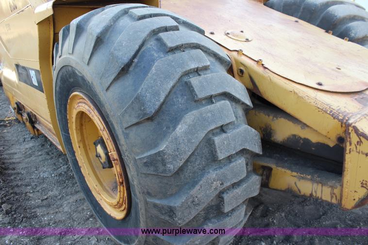 image for item L2288 1981 Caterpillar 613B elevating scraper