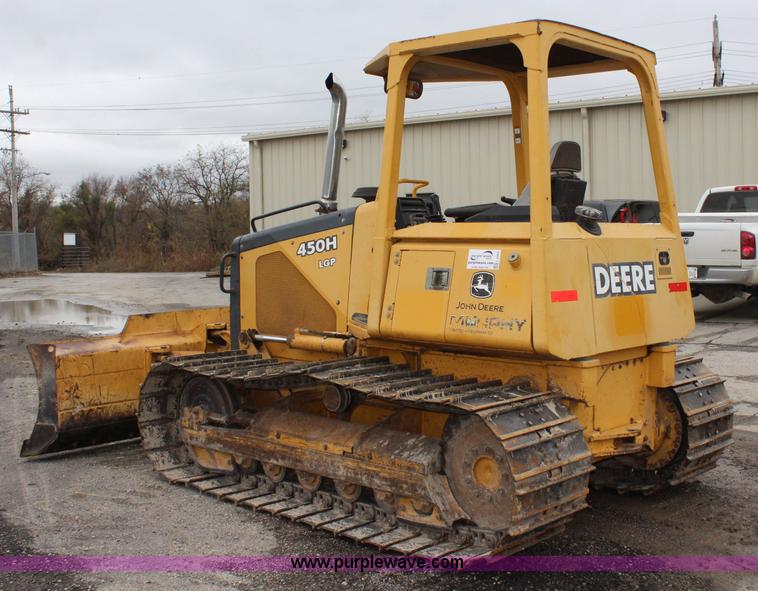 image for item L2363 2003 John Deere 450H dozer