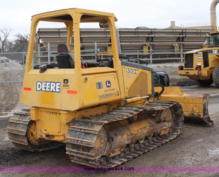 image for item L2363 2003 John Deere 450H dozer