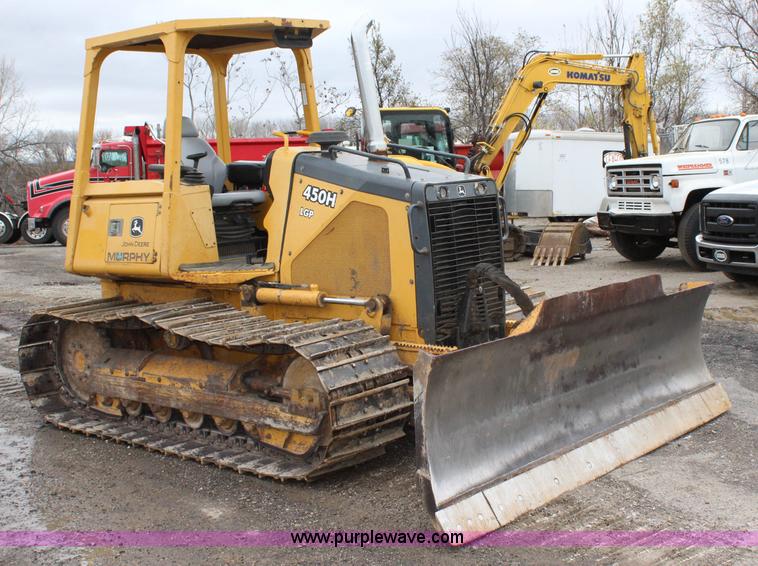 image for item L2363 2003 John Deere 450H dozer