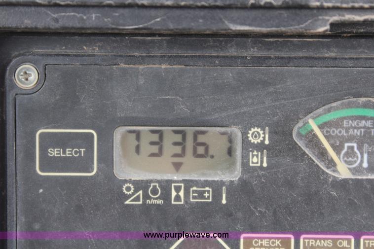 image for item L2363 2003 John Deere 450H dozer