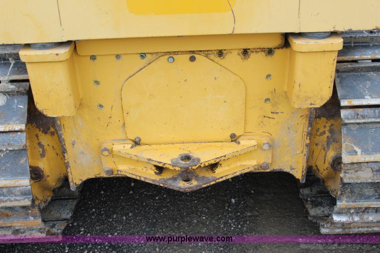 image for item L2363 2003 John Deere 450H dozer