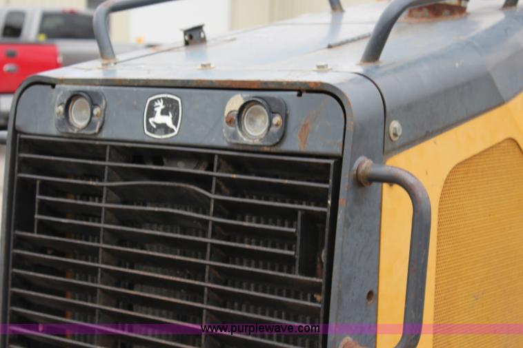 image for item L2363 2003 John Deere 450H dozer