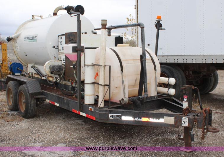 image for item L2364 2000 Vaxcavator VS-800 vacuum excavator