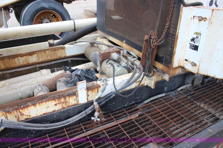 image for item L2364 2000 Vaxcavator VS-800 vacuum excavator