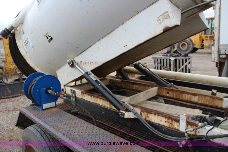 image for item L2364 2000 Vaxcavator VS-800 vacuum excavator