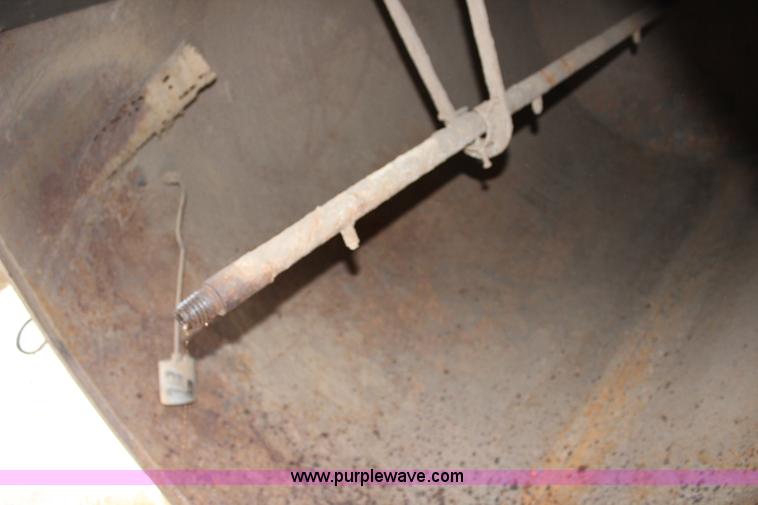 image for item L2364 2000 Vaxcavator VS-800 vacuum excavator