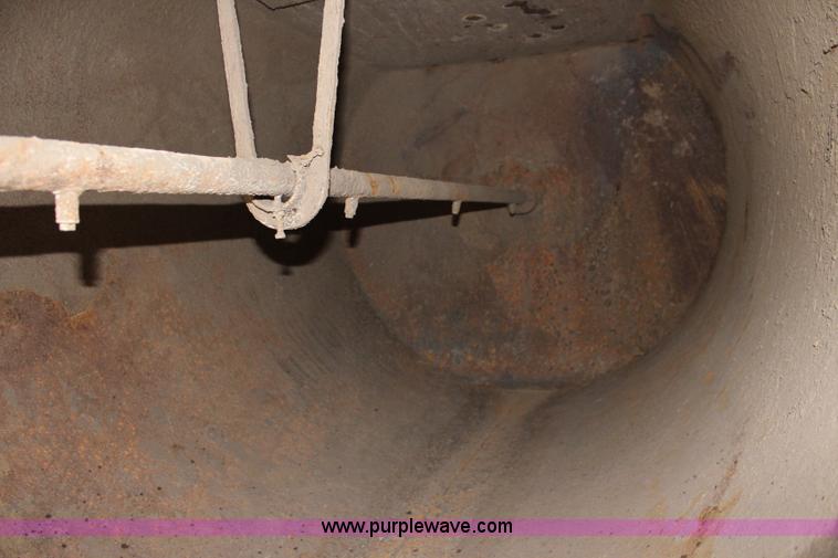 image for item L2364 2000 Vaxcavator VS-800 vacuum excavator