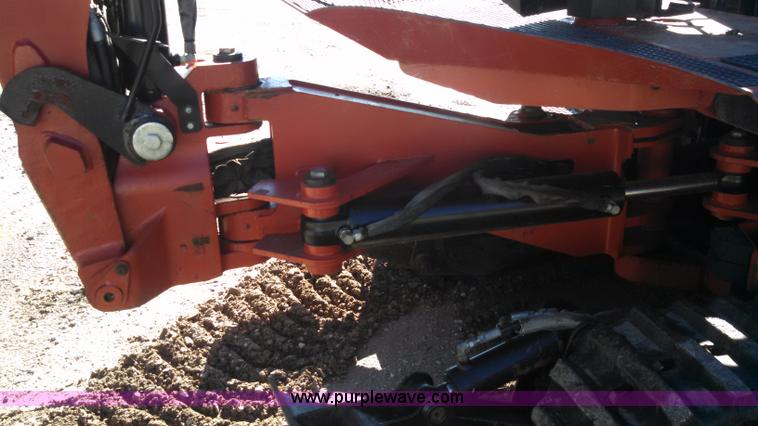 image for item L3003 2007 Ditch Witch XT1600 tool carrier