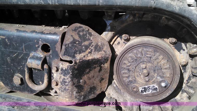 image for item L3003 2007 Ditch Witch XT1600 tool carrier