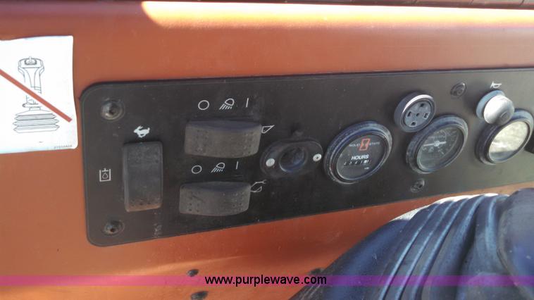 image for item L3003 2007 Ditch Witch XT1600 tool carrier