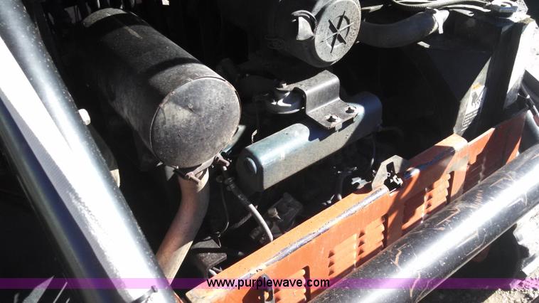 image for item L3003 2007 Ditch Witch XT1600 tool carrier