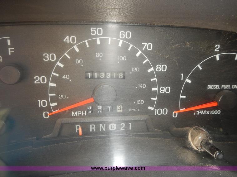 image for item L3595 1999 Ford F450 Super Duty flatbed truck