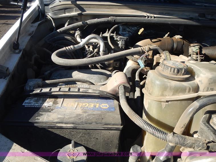 image for item L3595 1999 Ford F450 Super Duty flatbed truck