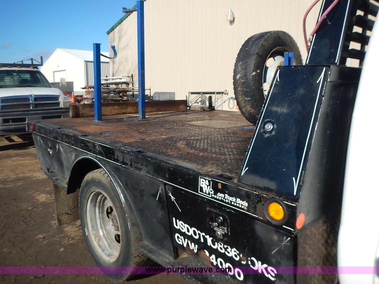 image for item L3595 1999 Ford F450 Super Duty flatbed truck