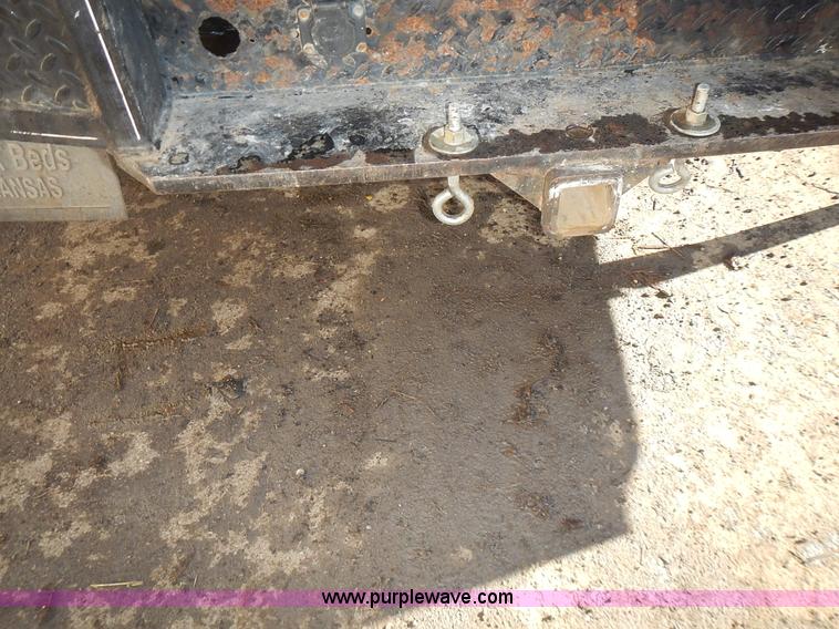 image for item L3595 1999 Ford F450 Super Duty flatbed truck