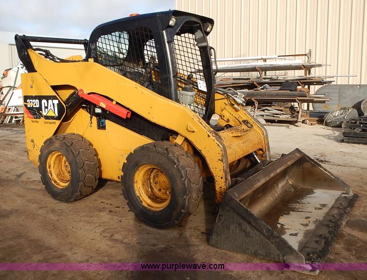 image for item L3598 Caterpillar 272D skid steer
