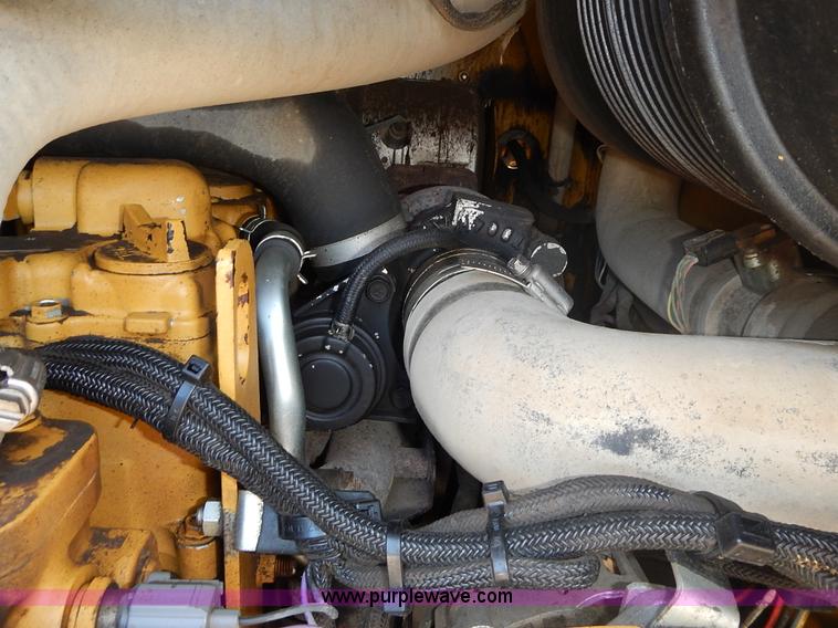 image for item L3598 Caterpillar 272D skid steer