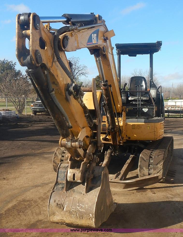 image for item L3599 2006 Caterpillar 304CR mini excavator