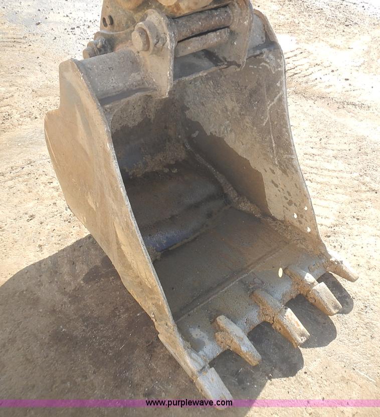 image for item L3599 2006 Caterpillar 304CR mini excavator
