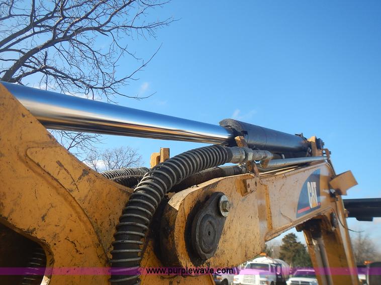 image for item L3599 2006 Caterpillar 304CR mini excavator