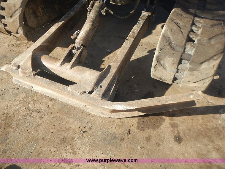 image for item L3599 2006 Caterpillar 304CR mini excavator