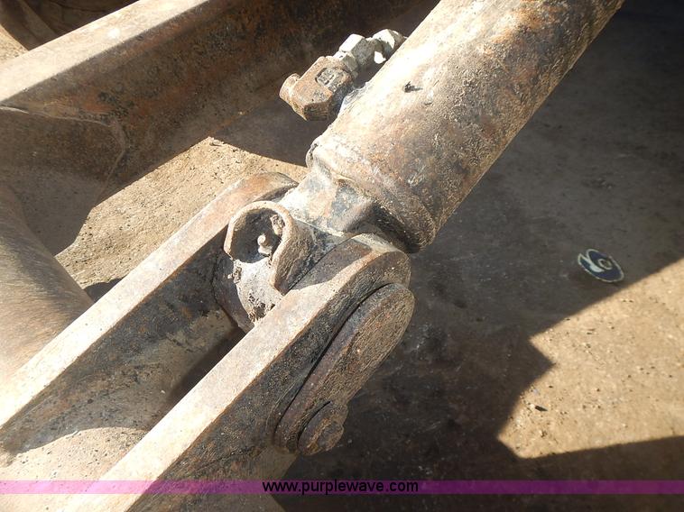 image for item L3599 2006 Caterpillar 304CR mini excavator