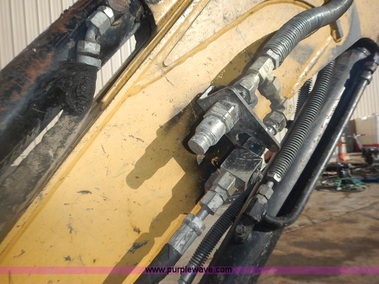 image for item L3599 2006 Caterpillar 304CR mini excavator