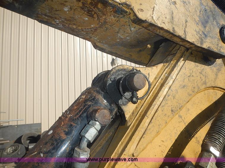 image for item L3599 2006 Caterpillar 304CR mini excavator