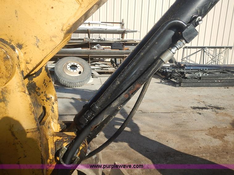 image for item L3599 2006 Caterpillar 304CR mini excavator