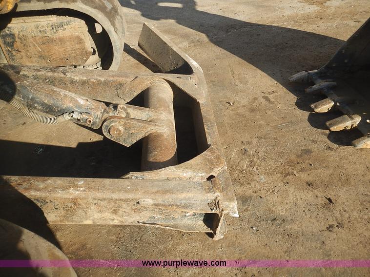 image for item L3599 2006 Caterpillar 304CR mini excavator