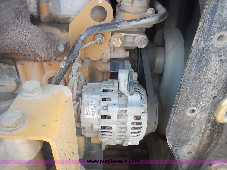 image for item L3599 2006 Caterpillar 304CR mini excavator