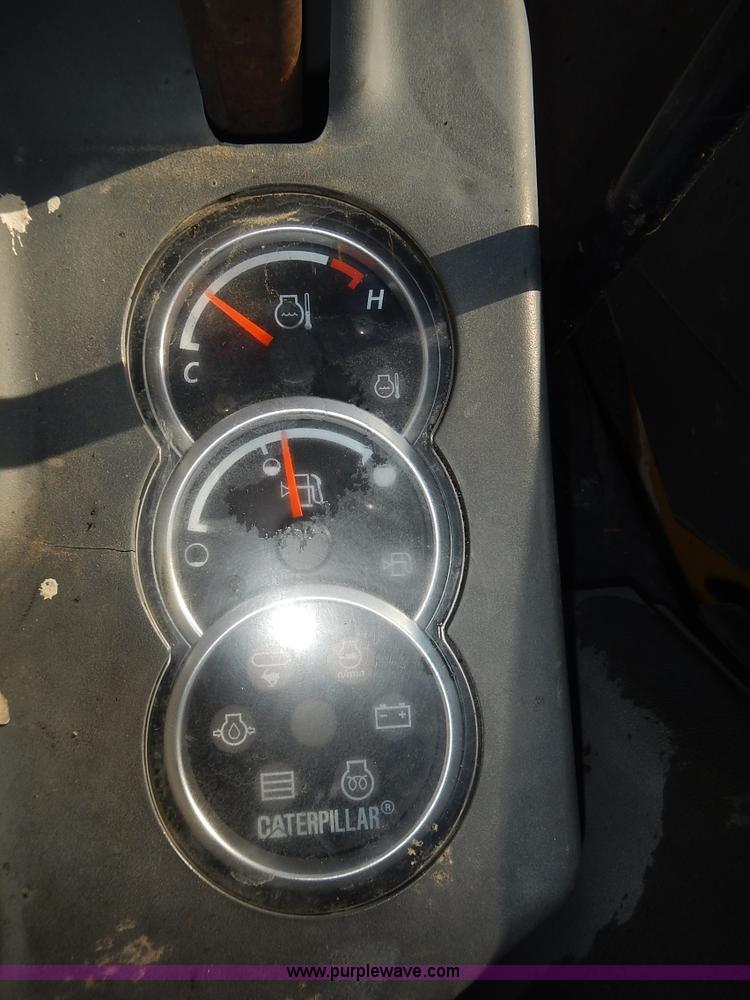 image for item L3599 2006 Caterpillar 304CR mini excavator