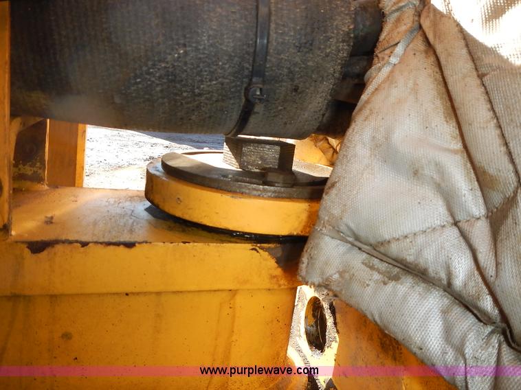 image for item L3600 Volvo DD70HF double drum roller