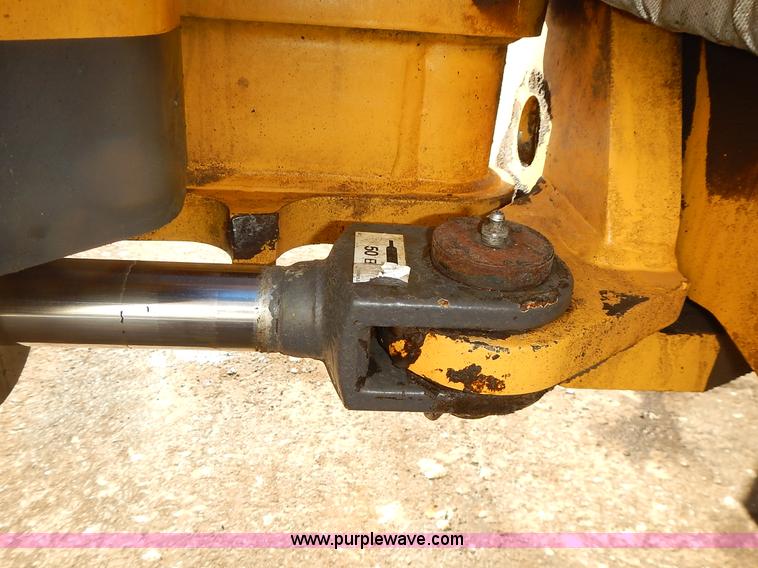 image for item L3600 Volvo DD70HF double drum roller