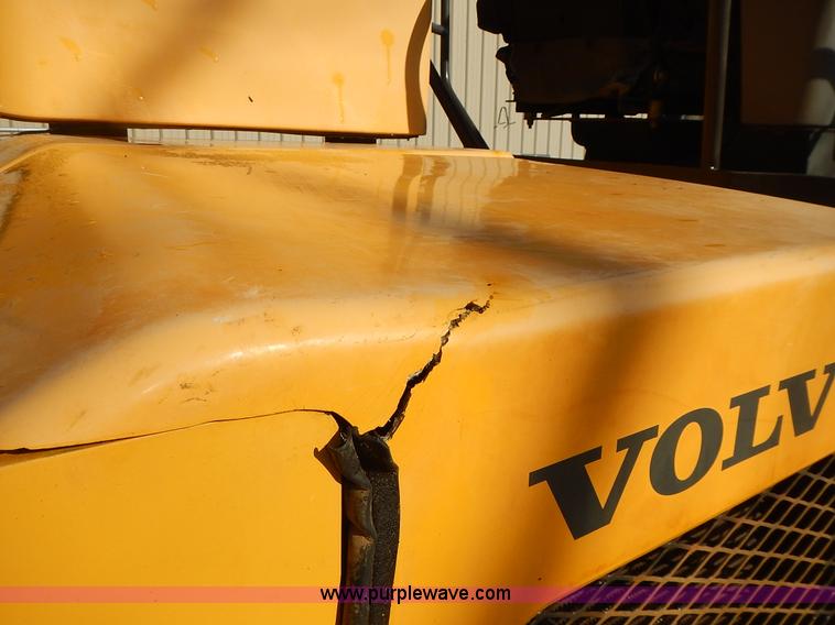 image for item L3600 Volvo DD70HF double drum roller