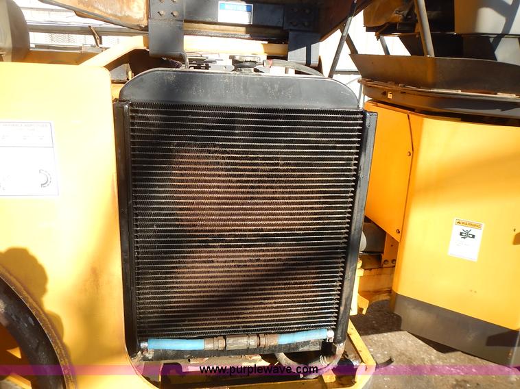 image for item L3600 Volvo DD70HF double drum roller