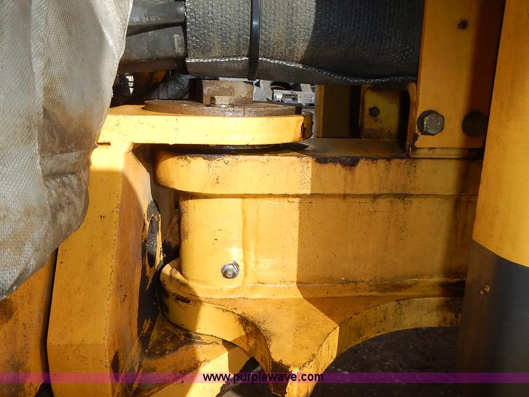 image for item L3600 Volvo DD70HF double drum roller