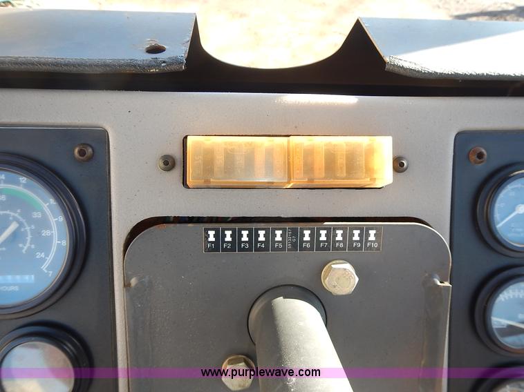 image for item L3600 Volvo DD70HF double drum roller