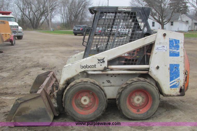 image for item L3894 1988 Bobcat 743 skid steer
