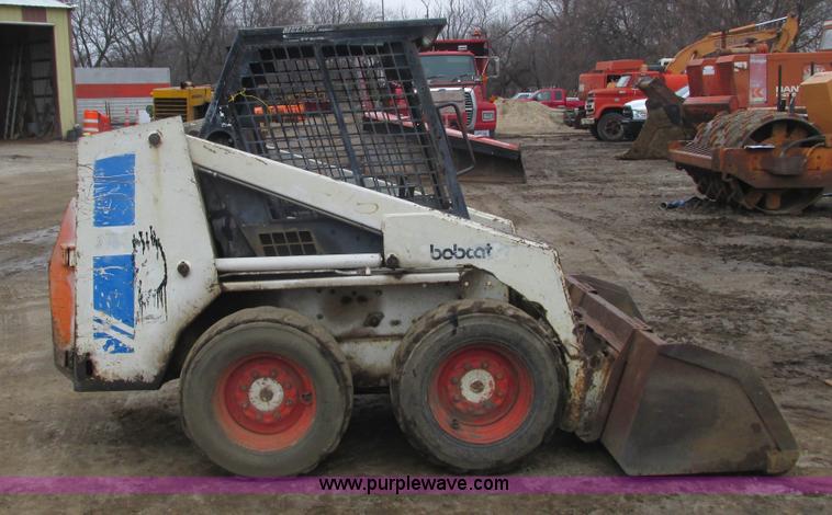 image for item L3894 1988 Bobcat 743 skid steer