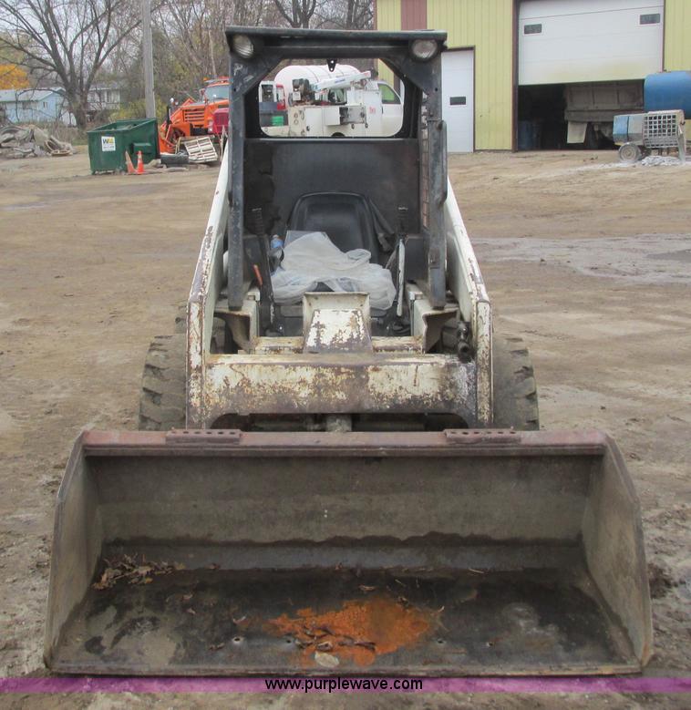 image for item L3894 1988 Bobcat 743 skid steer