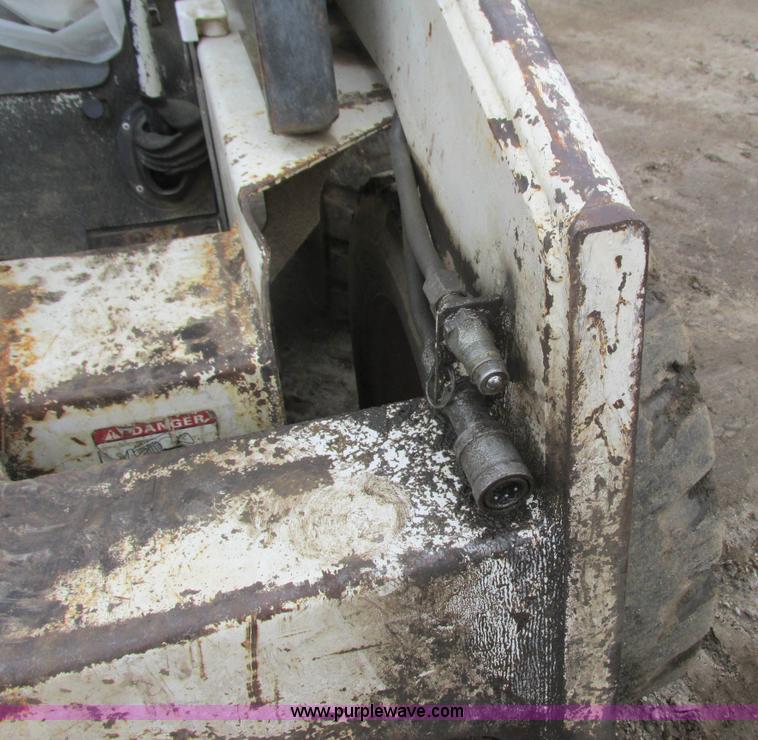 image for item L3894 1988 Bobcat 743 skid steer