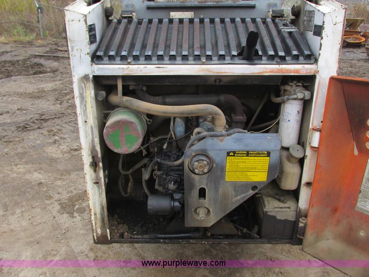 image for item L3894 1988 Bobcat 743 skid steer